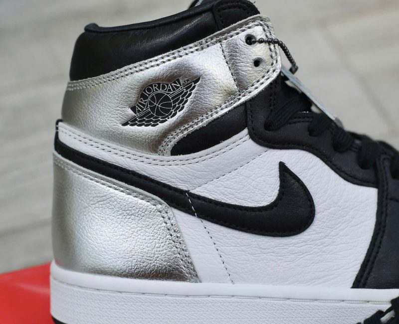 Giày Nike Wmns Air Jordan 1 High OG ‘Silver Toe’ Best Quality
