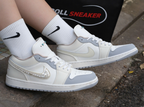 Jordan 1 low homepagee