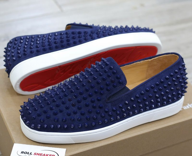 Giày Christian Louboutin Navy Suede Roller Boat Spiked Slip On Best Quality