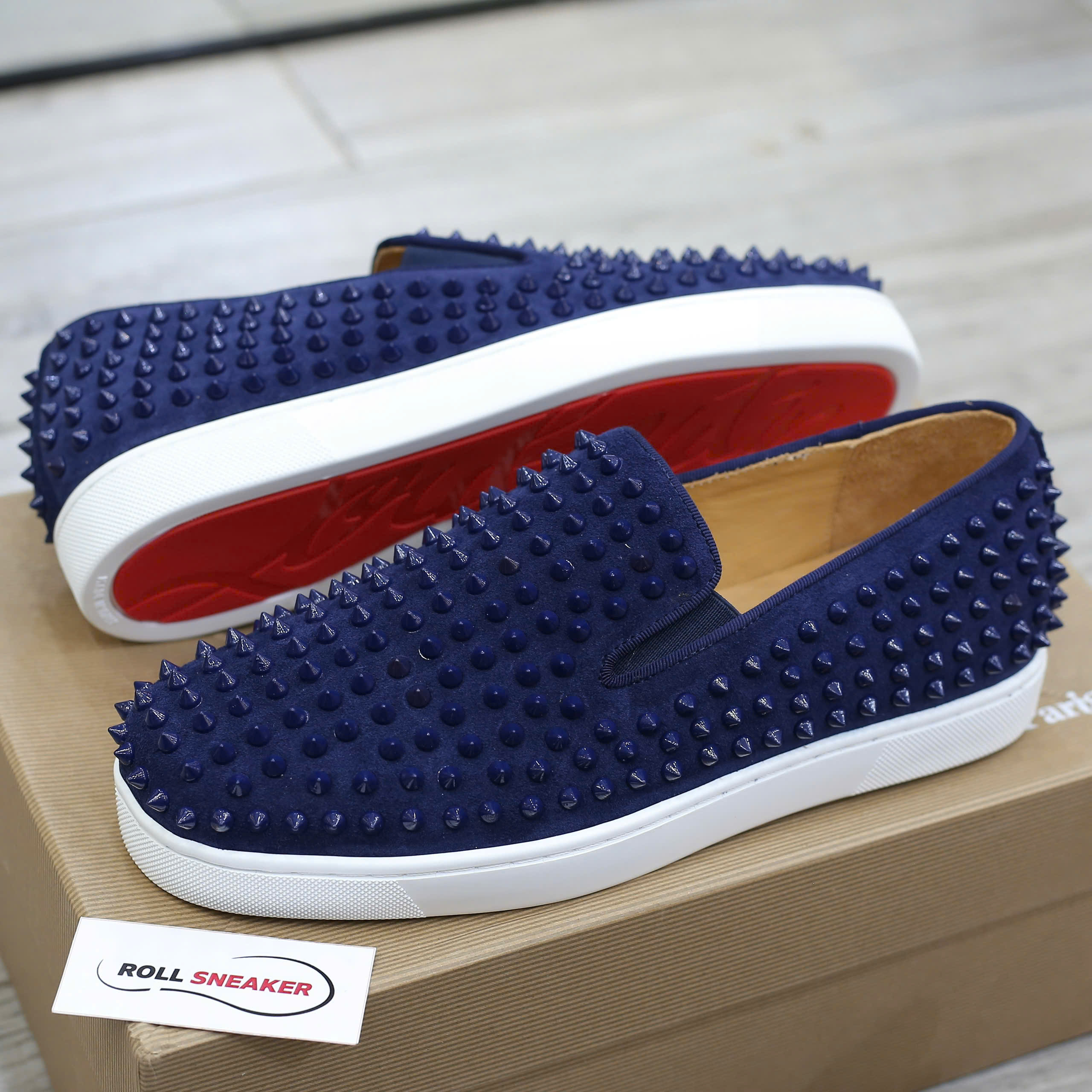 Giày Christian Louboutin Navy Suede Roller Boat Spiked Slip On Best Quality