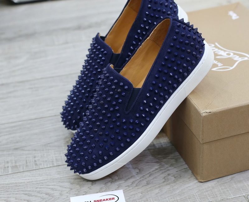 Giày Christian Louboutin Navy Suede Roller Boat Spiked Slip On Best Quality