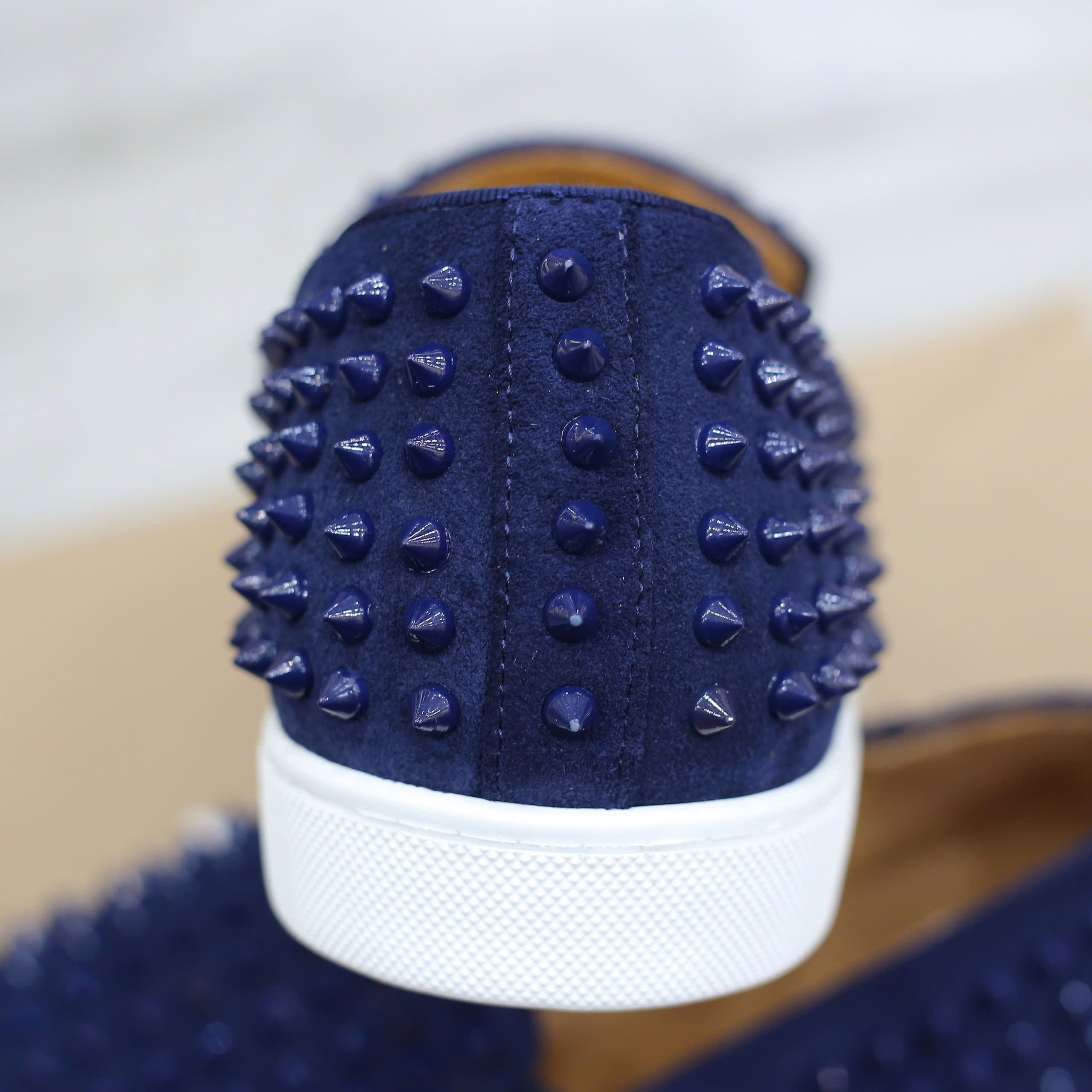 Giày Christian Louboutin Navy Suede Roller Boat Spiked Slip On Best Quality