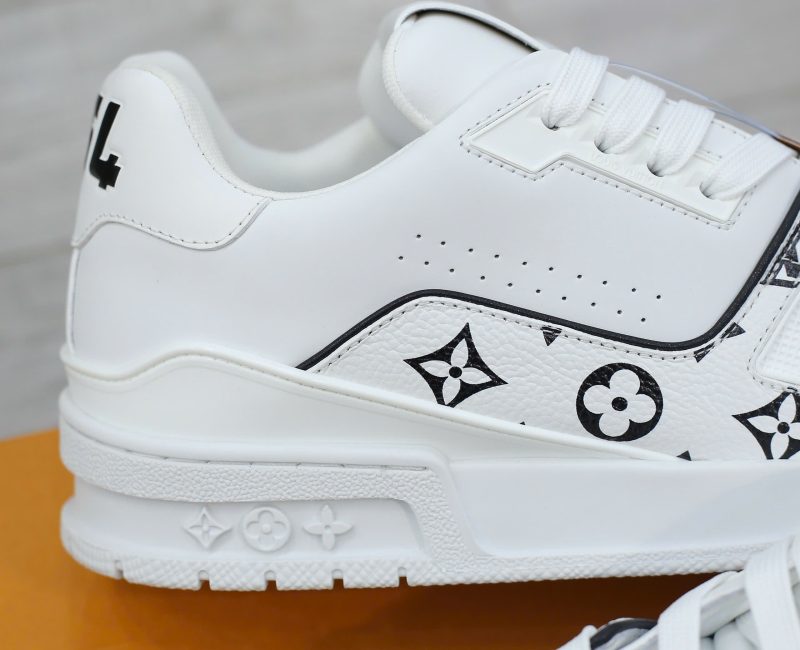 Giày Louis Vuitton LV Trainer #54 White Monogram Calf Leather Best Quality