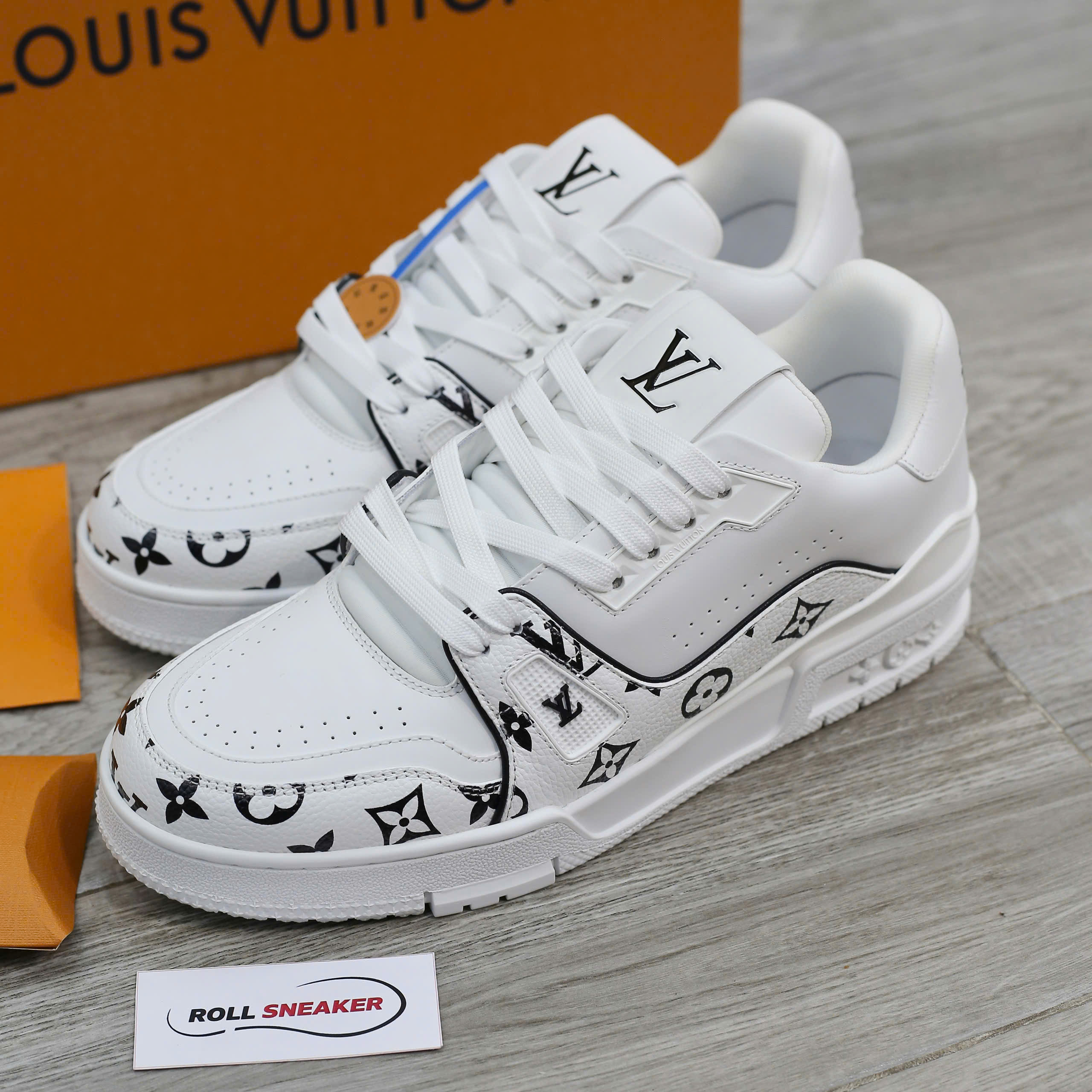Giày Louis Vuitton LV Trainer #54 White Monogram Calf Leather Best Quality