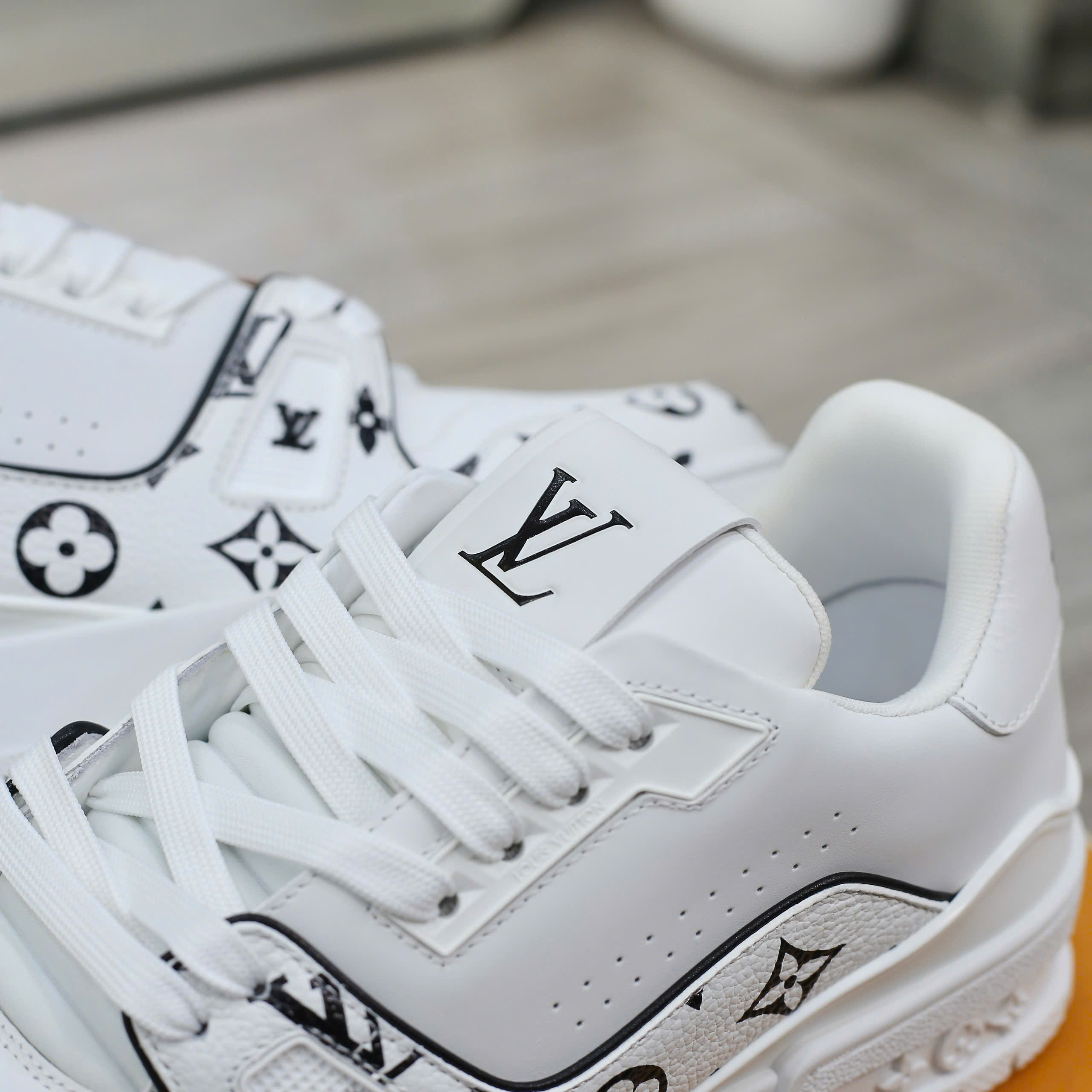 Giày Louis Vuitton LV Trainer #54 White Monogram Calf Leather Best Quality