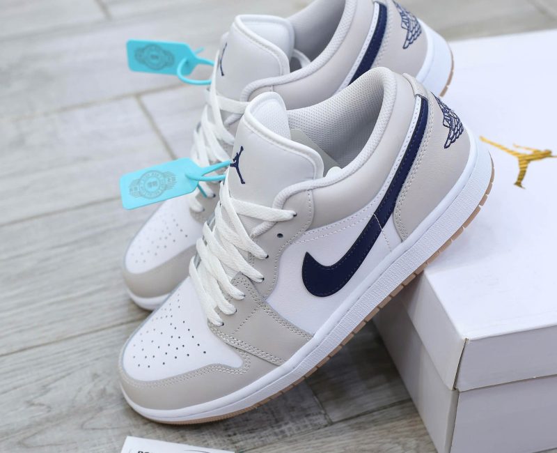 Nike Air Jordan 1 Low Midnight Navy Neutral Grey Real