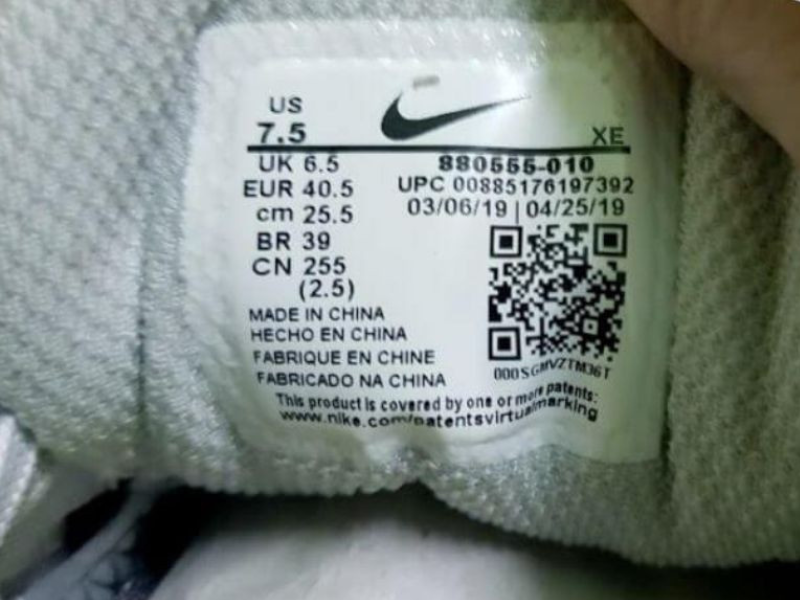 tem-giay-va-ma-sku-jordan-that-trung-voi-thong-tin-tren-hop