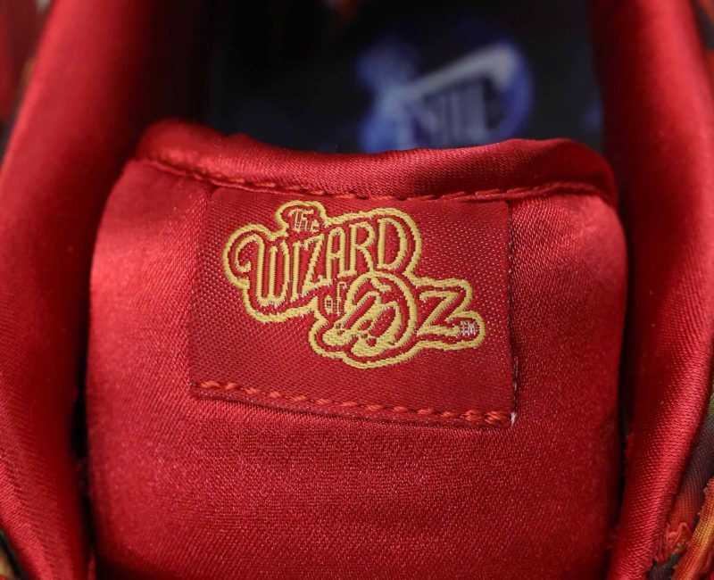 Giày Nike SB Dunk Low The Wizard Of Oz Poppy Field Best Quality