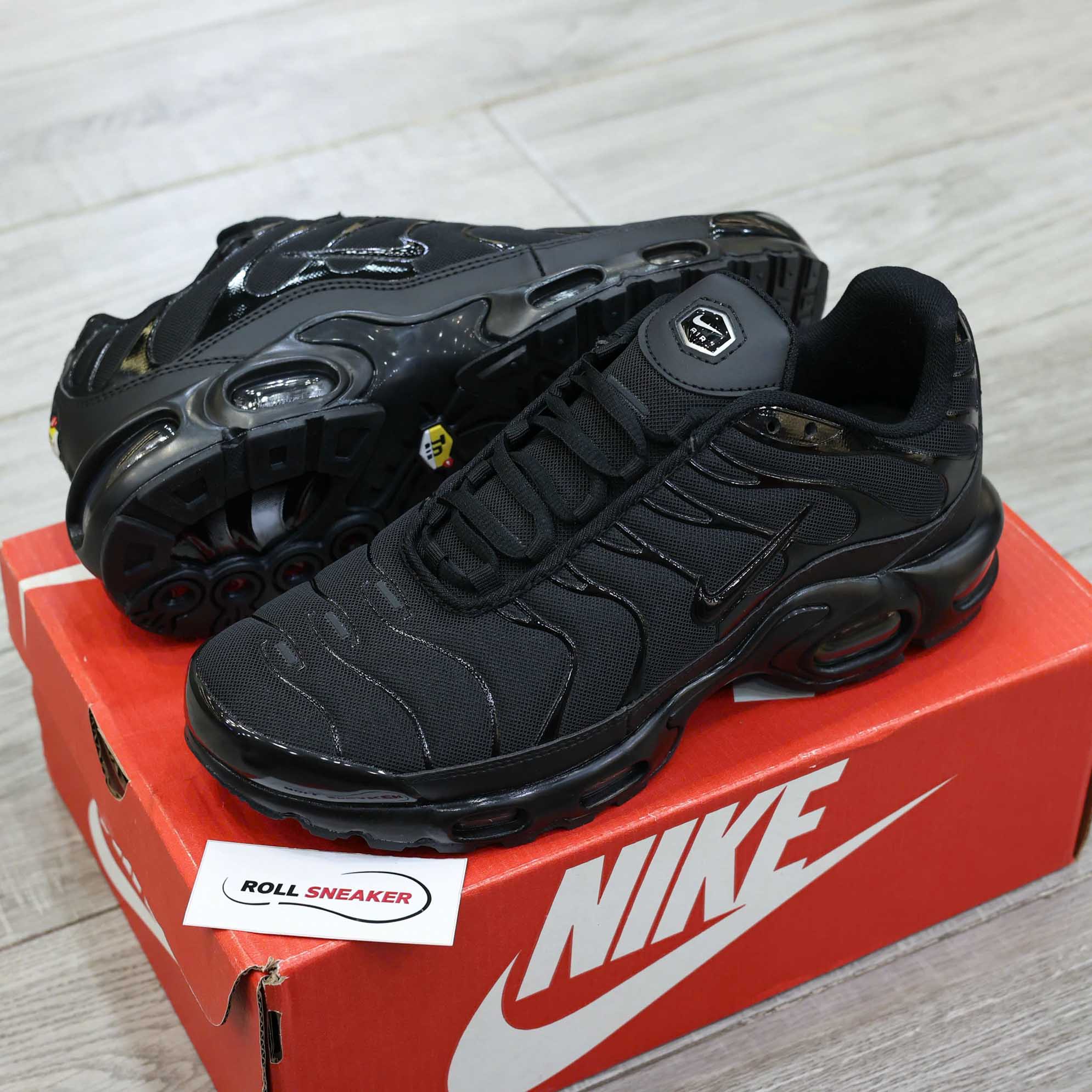 Giày Nike Air Max Plus Triple Black Best Quality