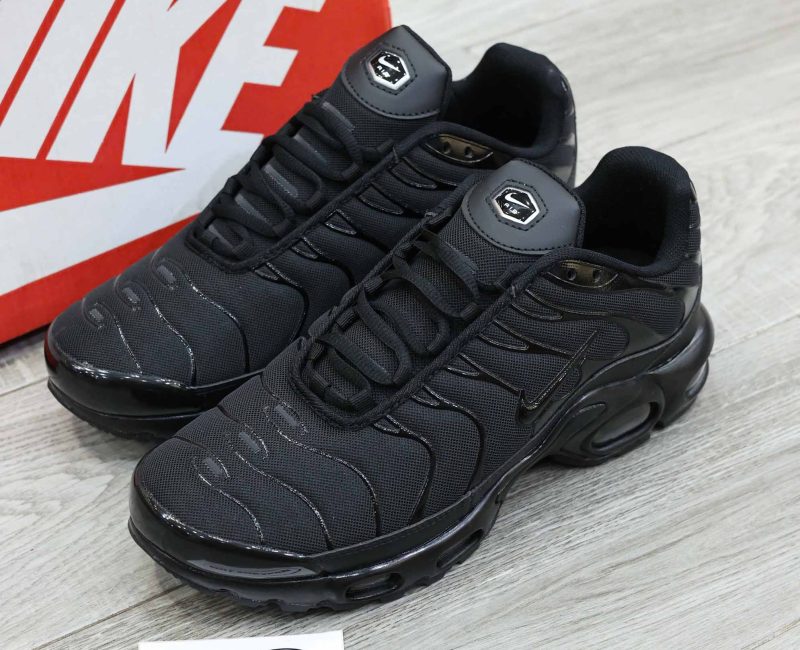 Giày Nike Air Max Plus Triple Black Best Quality