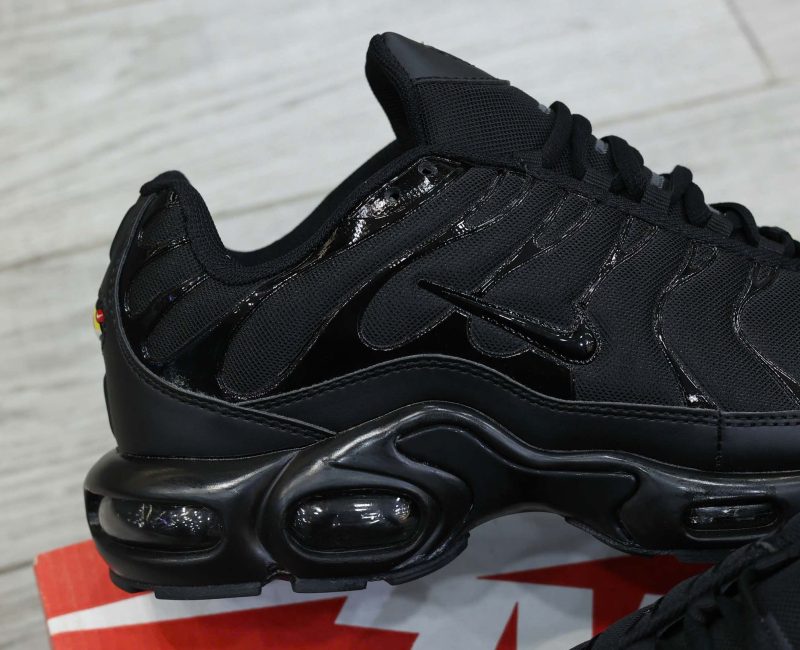 Giày Nike Air Max Plus Triple Black Best Quality